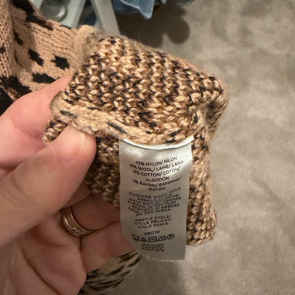 Ann Taylor Leopard Print Sweater - Picture 6 of 6